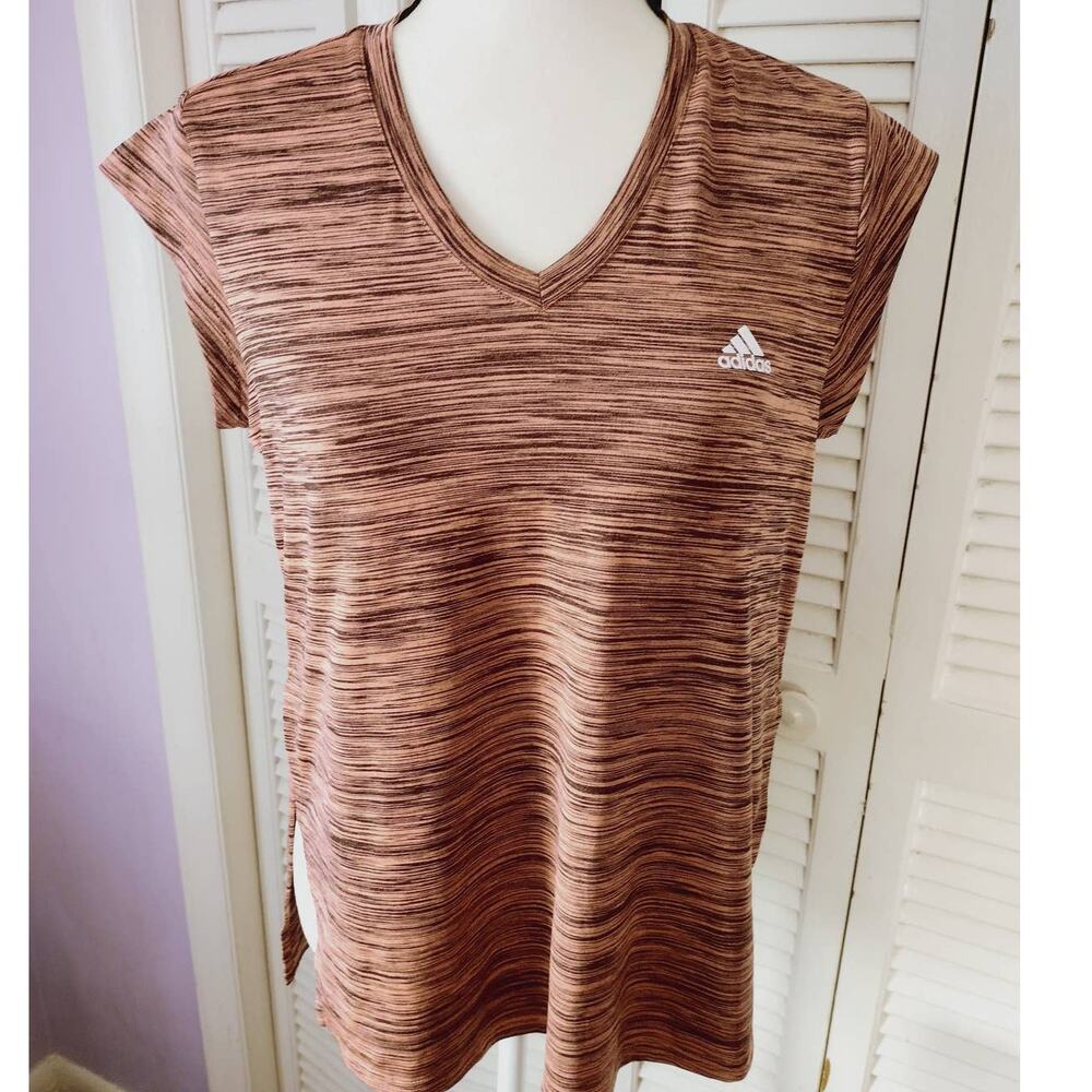 Adidas Climate Top T Shirt Women's Size Medium With Slits Heathered Peach